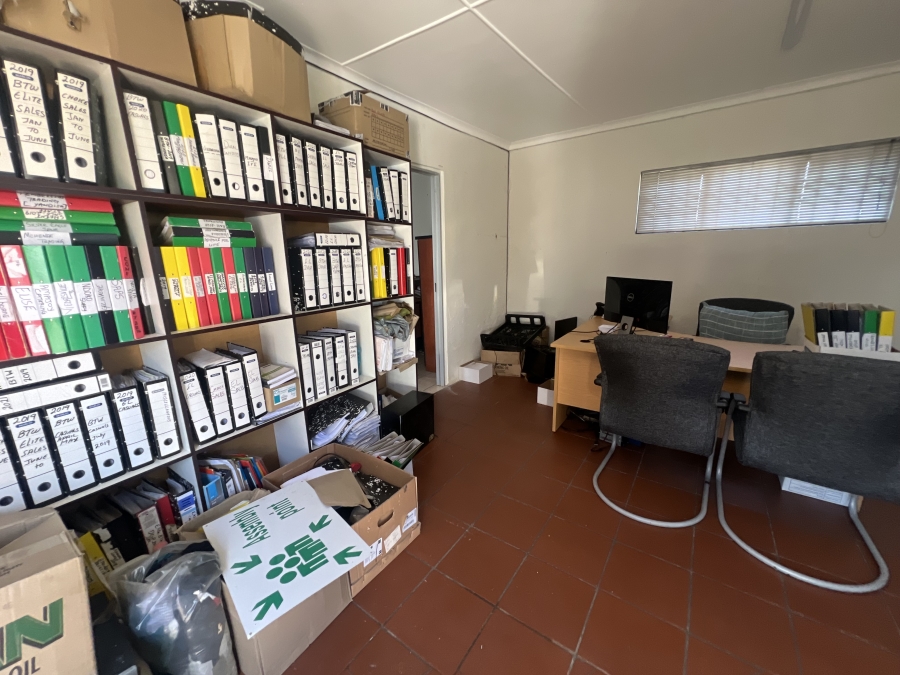 Commercial Property for Sale in Vincent Eastern Cape